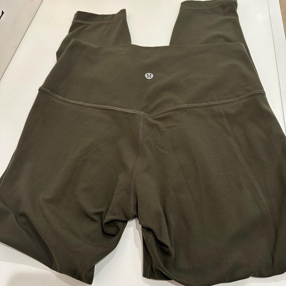 Lululemon olive green ankle leggings